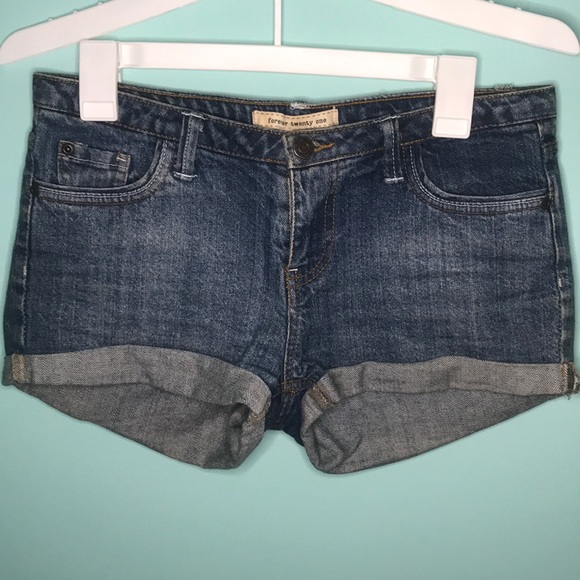 Women’s jean shorts - Picture 1 of 2